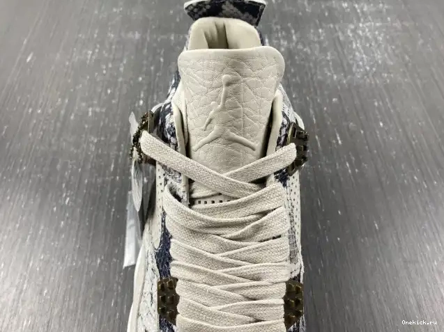 One Kick Snakeskin Retro 4 819139-030 Jordan 0518